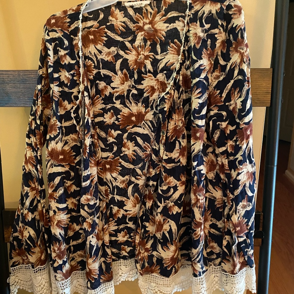 Float fall button up
